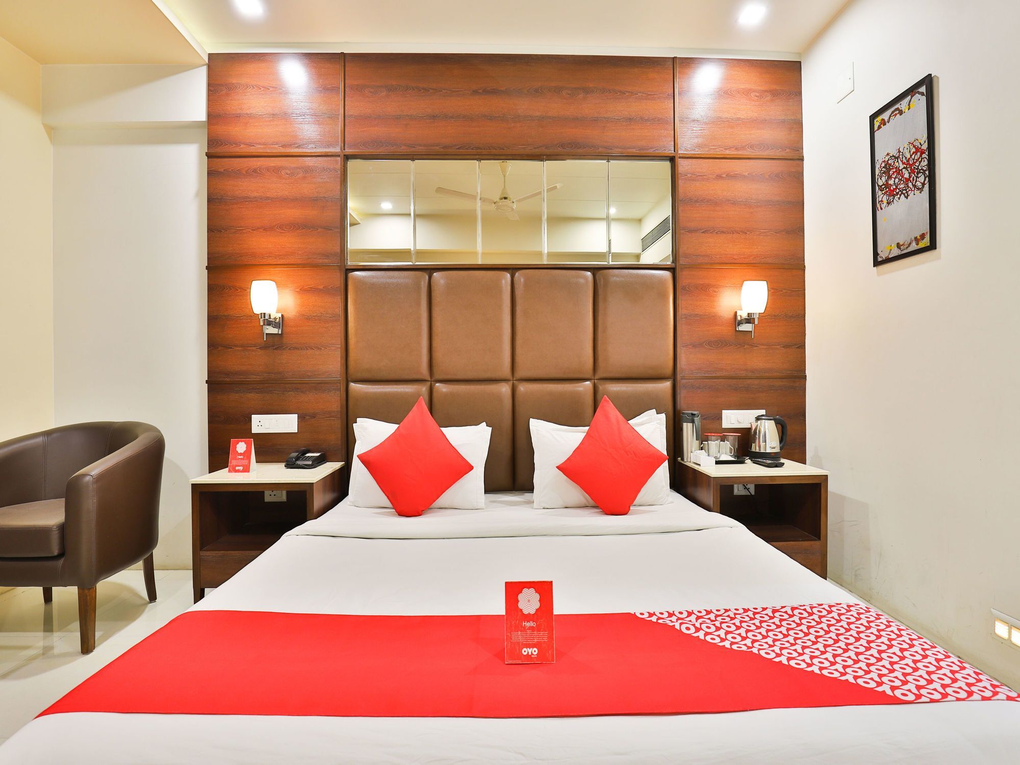 Oyo 13253 The Grand Vinayak Hotel Ahmedabad Eksteriør bilde